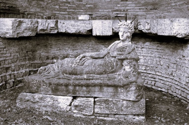 042023-36-History-Religion