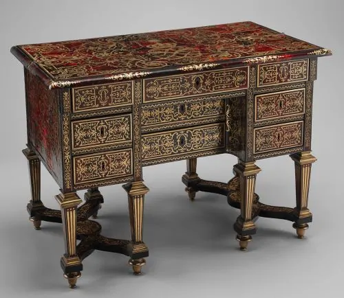 Small desk with folding top (bureau brisé), 18th century