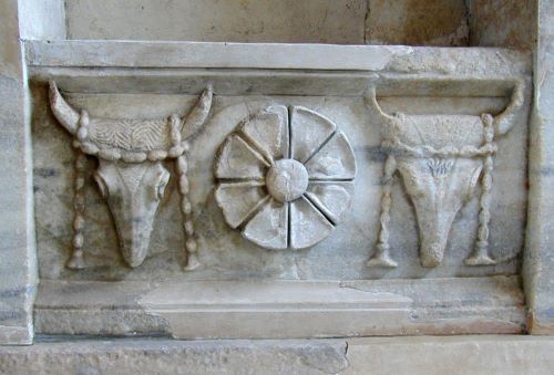 Religion, Women, and Sacrifice in the Ancient Roman Empire