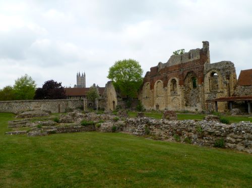 Religious Women and Their Roles in the Medieval Canterbury Landscape