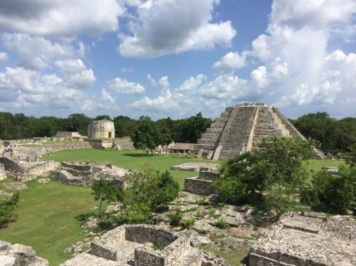 Mayapan: What Ended This Hub of Ancient Maya Life? 2 Mayapan: What Ended This Hub of Ancient Maya Life?