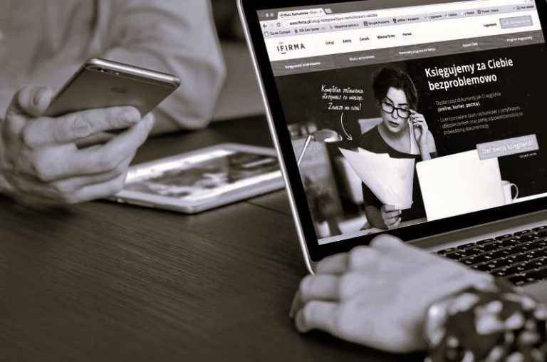 MoibleDevices-DariaTrubichnya01