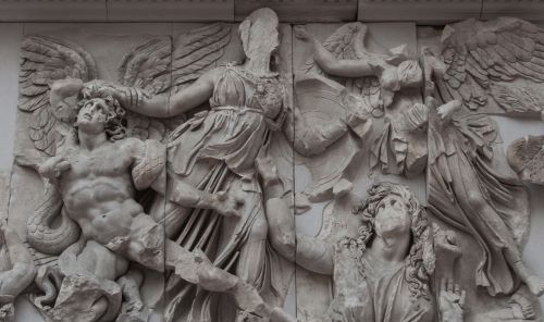 'Gigantes': An Examination of Giants in Ancient Greek Mythology 5 'Gigantes': An Examination of Giants in Ancient Greek Mythology