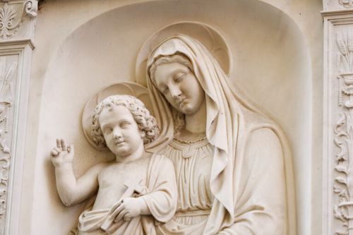 A Non-Binary Interpretation of Christ’s Body and Wounds in Late Medieval Imagery 4 A Non-Binary Interpretation of Christ’s Body and Wounds in Late Medieval Imagery