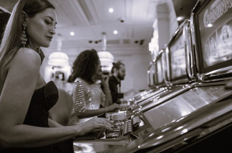 FascinatingOrigin-SaulCalderon02