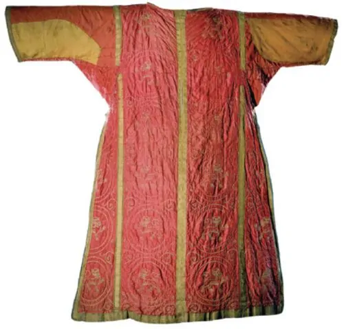 How Plantagenet Women Wielded Power through Sacred Textiles
