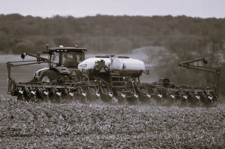 113023-08-Agriculture-Technology