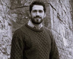 Festive Comfort: Celebrating Christmas with Wool Sweaters 27 FestiveComfort-DianeHutton02