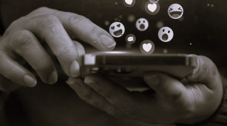 120523-22-Social-Media