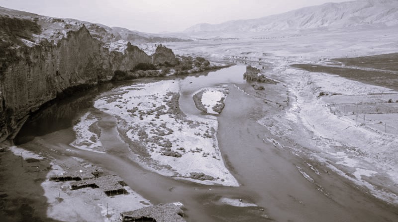 The Mighty Streams: Coping with Rivers in the Ancient World