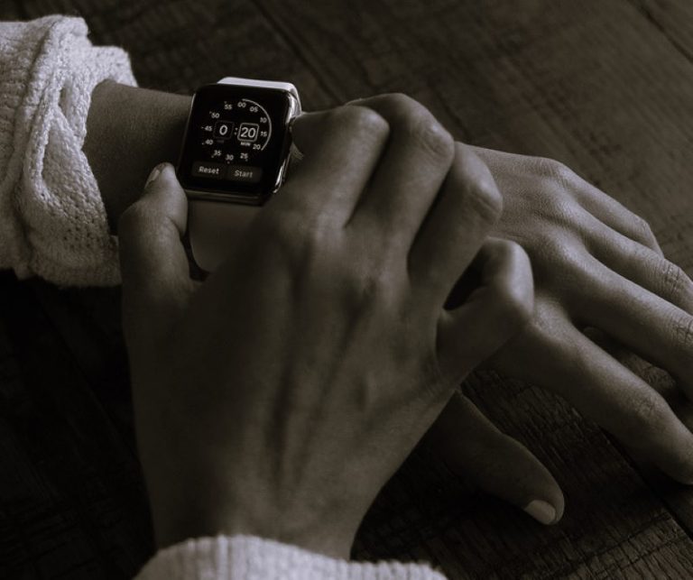 BestSmartwatch-LinkPublishers01