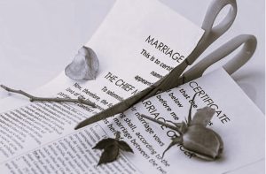 Out-Of-State Divorces: What You Need to Know About Filing for Divorce in Another State 16 StateDivorce-LilianBeckett02