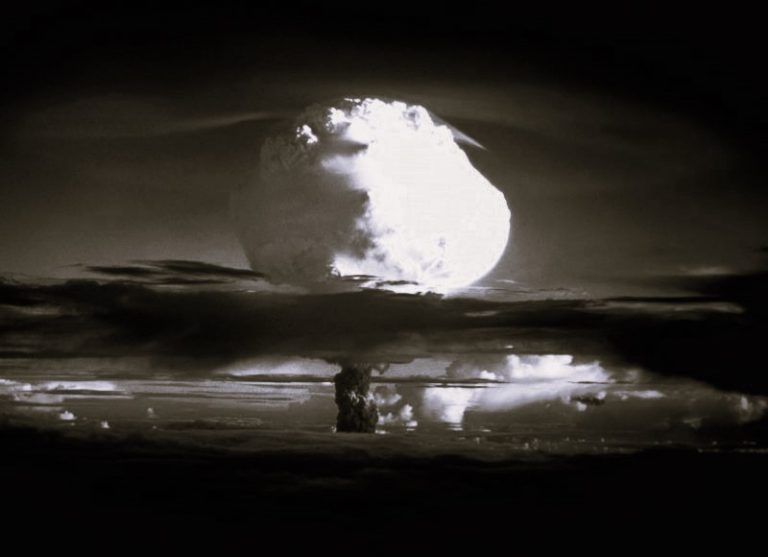 030724-46-Technology