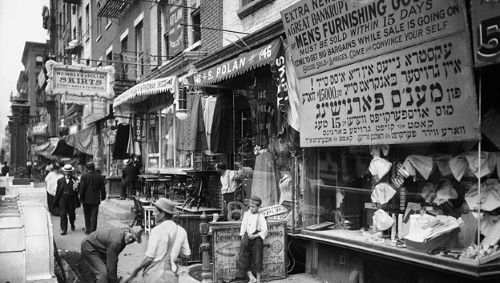 Lower East Side street scene, July 29th, 190