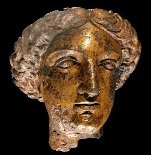 Defixiones and Cunei: The Sacred Aquae Sulis in Ancient Roman Britannia 10 Head of the goddess Sulis Minerva