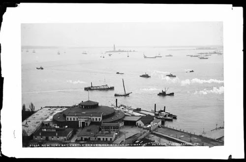 New York Bay, Castle Garden, and the Statue of Liberty