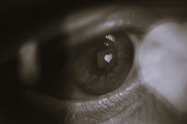 050224-01-Dating-Relationships