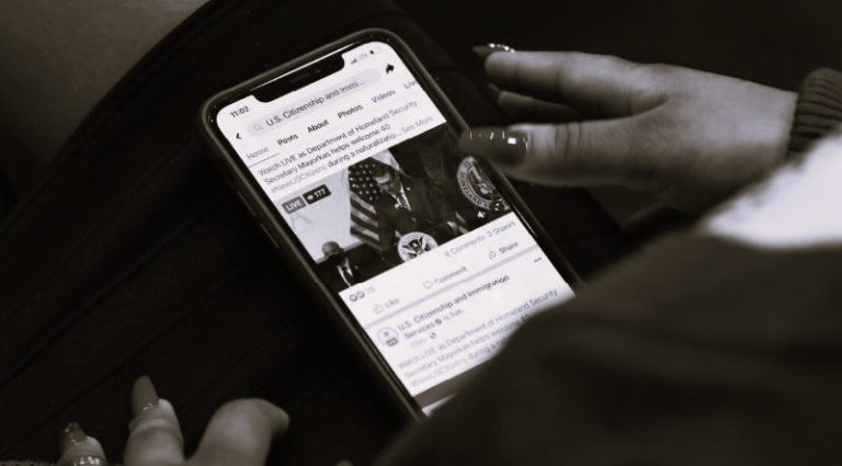 061224-01-Internet-Journalism