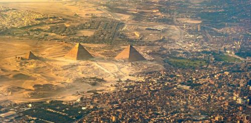 Mapping a Lost Branch of the Nile River as a Key to the Longstanding Mystery of the Pyramids 12 The pyramids at Giza