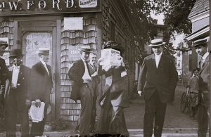 070824-07-History-Photography