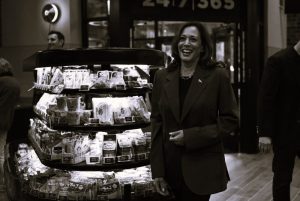 082124-14-Economy-Politics