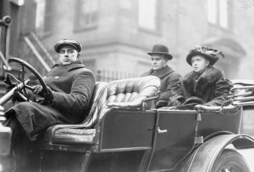 Katharine Bement Davis: Childless Woman and Social Leader in the 19th and 20th Centuries 5 Katharine Bement Davis: Childless Woman and Social Leader in the 19th and 20th Centuries