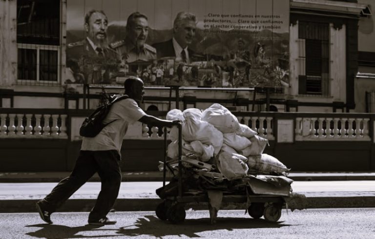 Economic Disaster: Communism Is Collapsing in Cuba 16 110624-06-Cuba