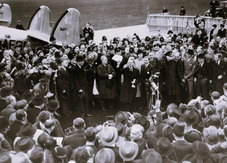 110924-33-Germany-Nazi