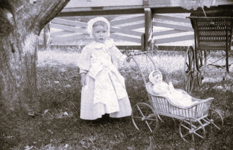 111124-42-History-Toys