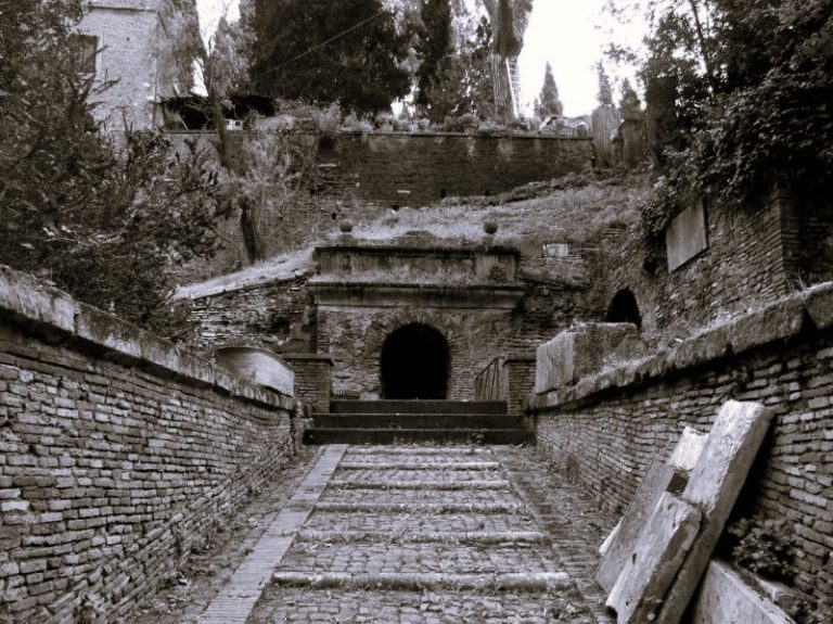 120224-16-Death-Rome