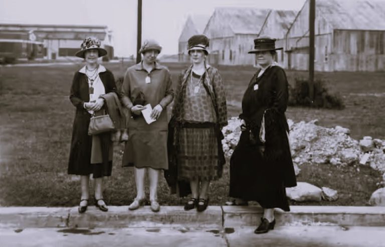 121024-10-Science-Women