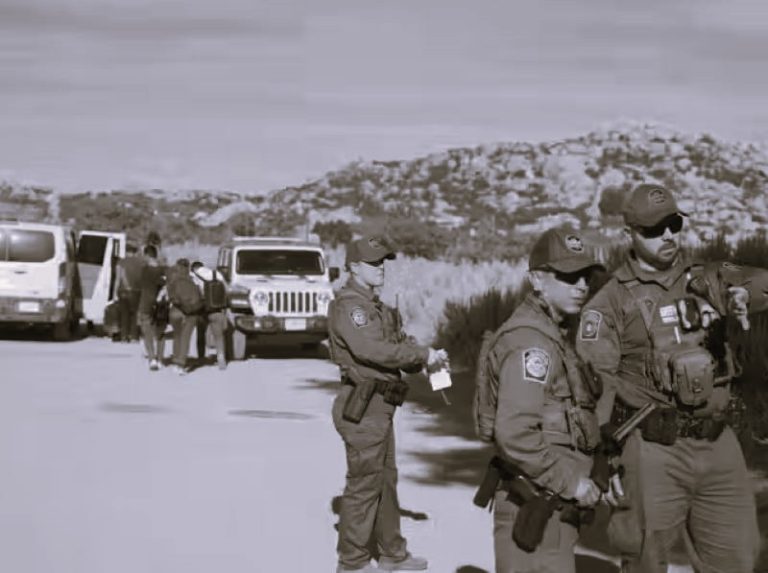 121124-07-Immigration