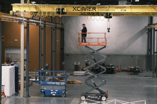 Startups Are Looking to the Possible Promise of Fusion Energy 15 At Xcimer Energy’s facility in Denver, Colorado, workers prepare the main laser bay for the Phoenix laser system.