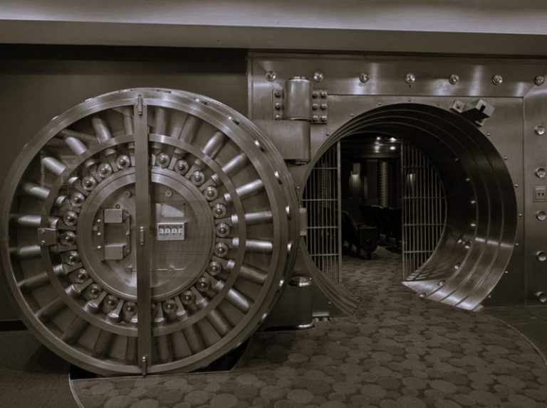 ModernBanking-MayaDean02