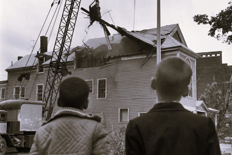 031825-01-Economy-History