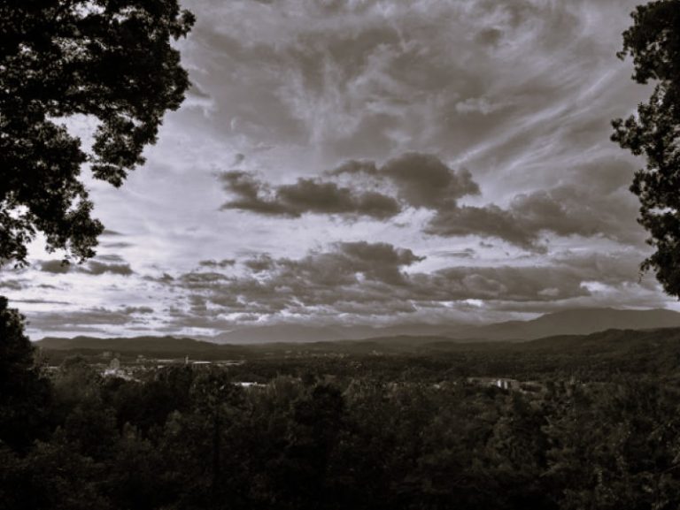 FieldMountains-CaralaAdams01