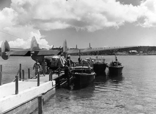 Wings of Command: The History, Myth, and Machinery of Air Force One 14 Boeing 314 Dixie Clipper docked at Darrell's Island, Bermuda, on 18 September 1942)