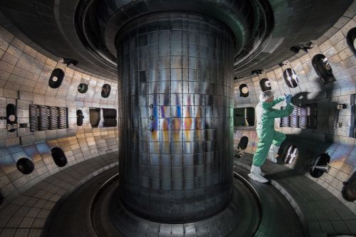 Racing Starfire: How Artificial Intelligence Is Reshaping the Fusion Dream 2 A worker inside the DIII-D vessel