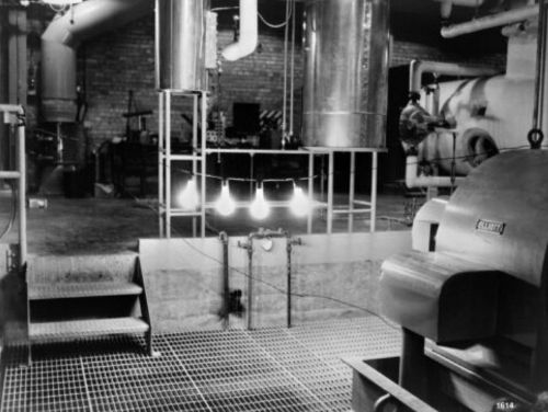Hot as the Sun: The History of Nuclear Power Since the First Breeder Reactor 6 The first production of electricity at EBR-I occurred on December 20, 1951
