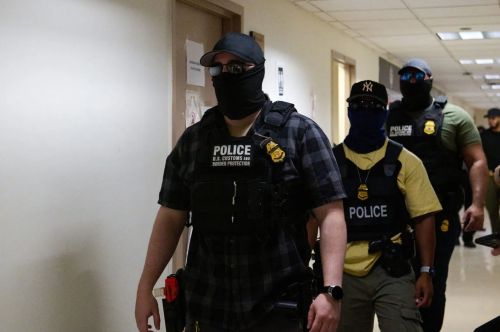 Body Cams No More: Federal Law Enforcement Operating in Masks without Identification 2 Body Cams No More: Federal Law Enforcement Operating in Masks without Identification