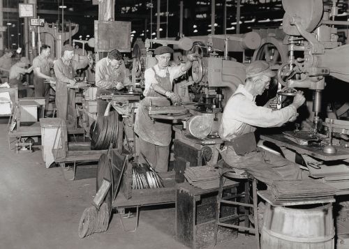 Rail Strikes to Reform: Government Regulation of Workers’ Safety and Health, 1877–1917 8 Rail Strikes to Reform: Government Regulation of Workers’ Safety and Health, 1877–1917