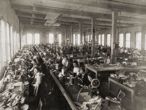 Rail Strikes to Reform: Government Regulation of Workers’ Safety and Health, 1877–1917 10 Rail Strikes to Reform: Government Regulation of Workers’ Safety and Health, 1877–1917