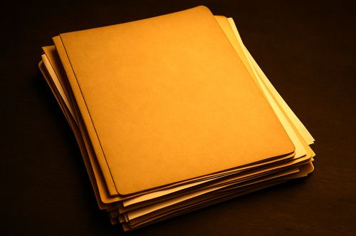Shadows of Suspicion: Blacklisting and the McCarthy-Era Red Scare 2 Shadows of Suspicion: Blacklisting and the McCarthy-Era Red Scare