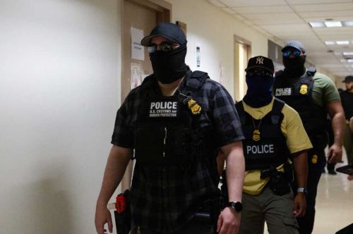 In the Shadows of Law: Masked ICE, Extremism, and the Threat of Secret Policing 2 In the Shadows of Law: Masked ICE, Extremism, and the Threat of Secret Policing