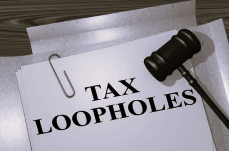 Why Businesses Should Leverage Strategists For Tax Loopholes 14 BusinessTaxes-HannahGilbert01
