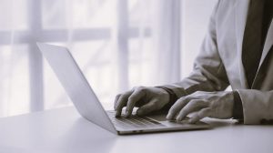 KeySignals-HannahGilbert02-SVBCBE84627