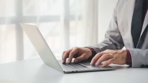 Key Signals Escrow Professionals Watch To Keep Your Deal On Track 2 Key Signals Escrow Professionals Watch To Keep Your Deal On Track