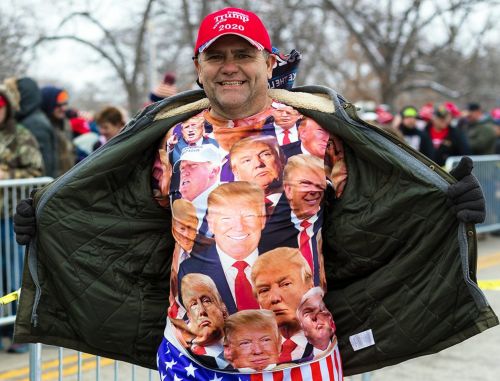 The Cult of Trump: Charisma, Control, and the Politics of Faith 2 The Cult of Trump: Charisma, Control, and the Politics of Faith