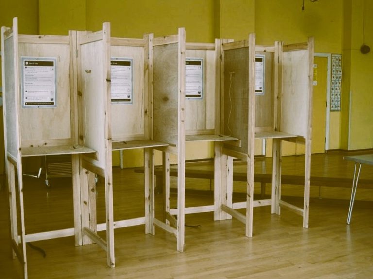 The Myth of the Rational Voter: Why Enlightenment Ideals Keep Collapsing 24 102725-07-Politics