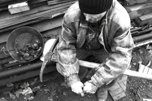 The Vanishing Middle Class: When a Republic Devours Its Balance 2 The Vanishing Middle Class: When a Republic Devours Its Balance